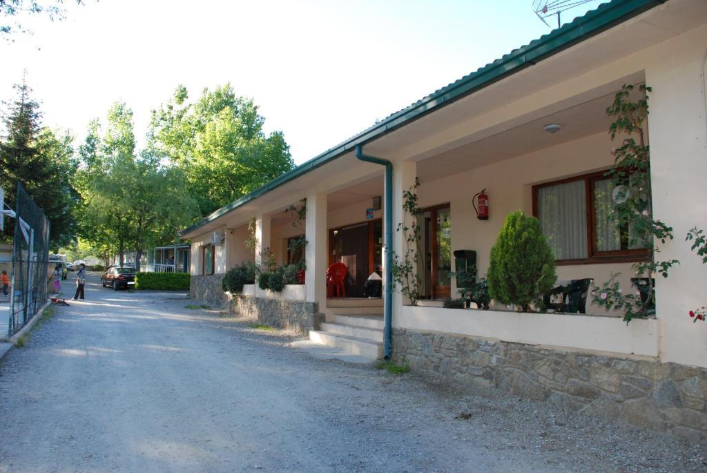 Bungalows Conca De Ter Vilallonga de Ter Exterior photo